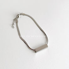 Load image into Gallery viewer, Paris Personalized Snake Chain Bracelet
